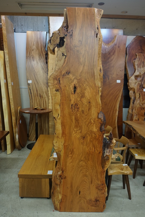 一枚板 山桜（やまざくら）材テーブル用天板　セール 2490×700~330 mm