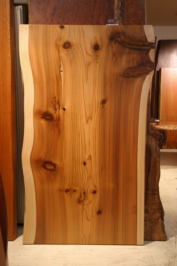 一枚板 杉材テーブル用天板　セール 1660×990~920 mm
